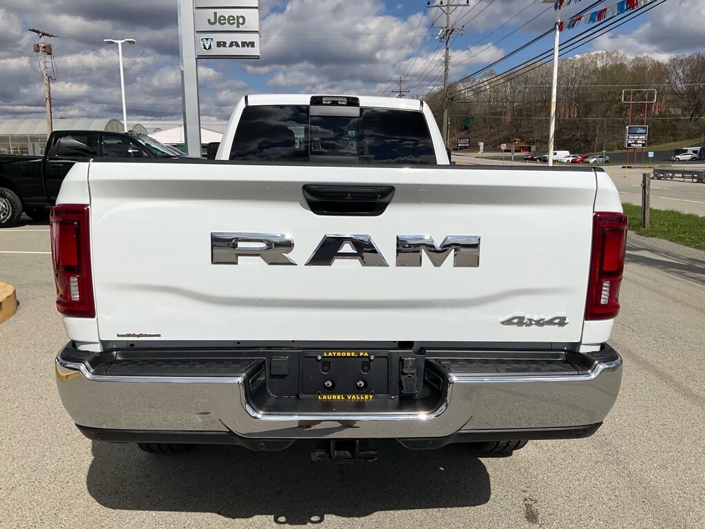 2025 Ram 2500 Tradesman photo 4