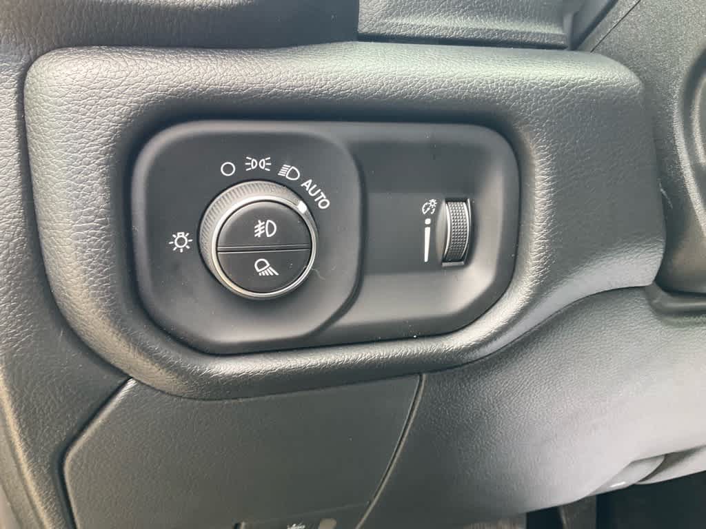 2026 RAM 3500 Tradesman - Photo 16