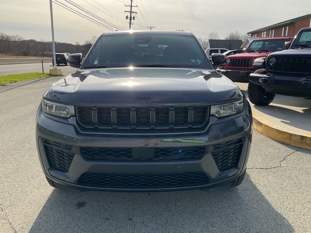 New 2026 Jeep Grand Cherokee LAREDO ALTITUDE 4X4 Sport Utility