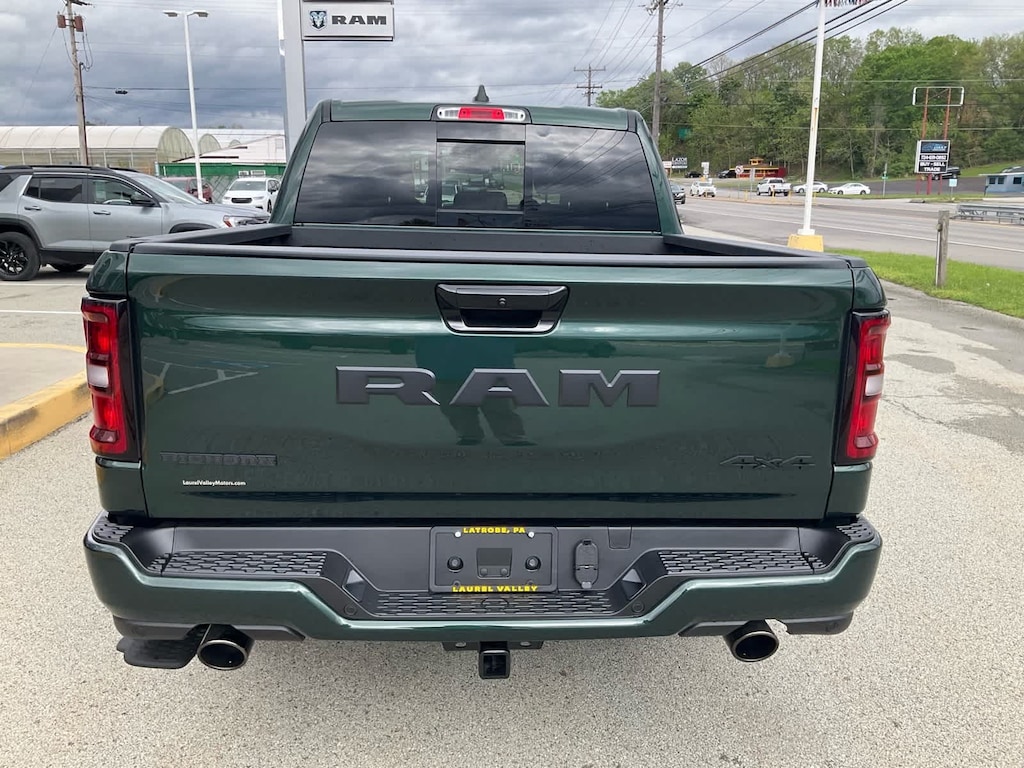 New 2026 Ram 1500 BIG HORN CREW CAB 4X4 5'7 BOX Pickup