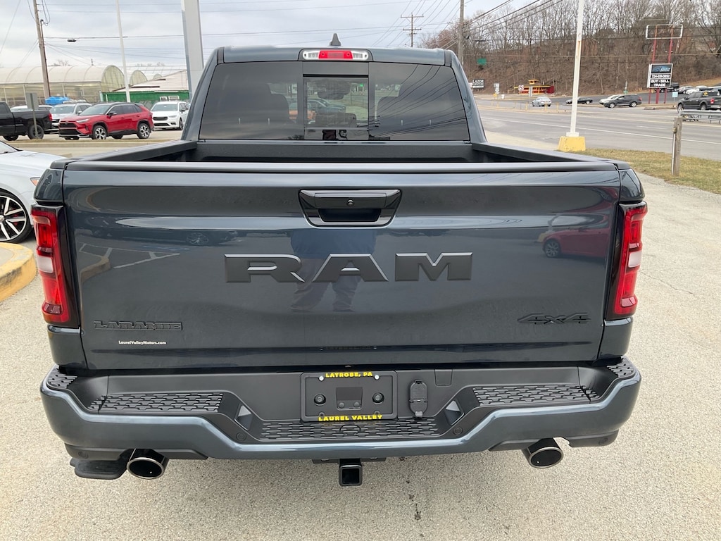 New 2026 Ram 1500 LARAMIE CREW CAB 4X4 5'7 BOX Pickup