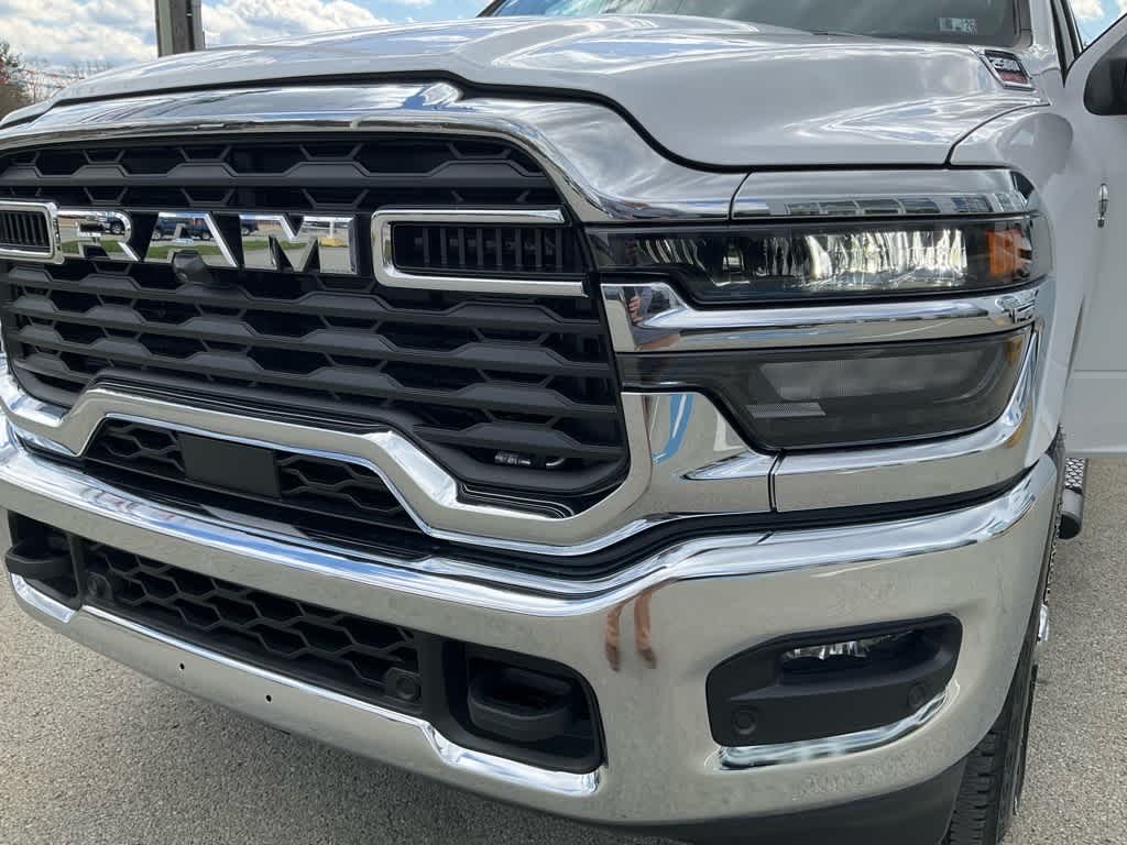 2025 RAM 2500 Tradesman - Photo 25