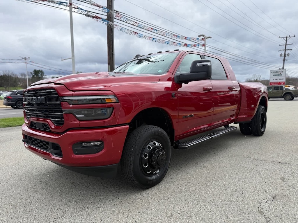 New 2026 Ram 3500 LARAMIE MEGA CAB 4X4 6'4 BOX Pickup