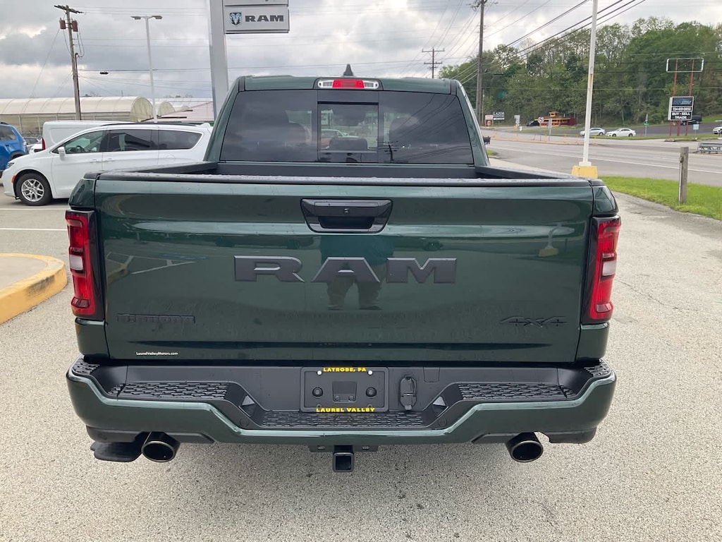 New 2026 Ram 1500 BIG HORN CREW CAB 4X4 5'7 BOX Pickup