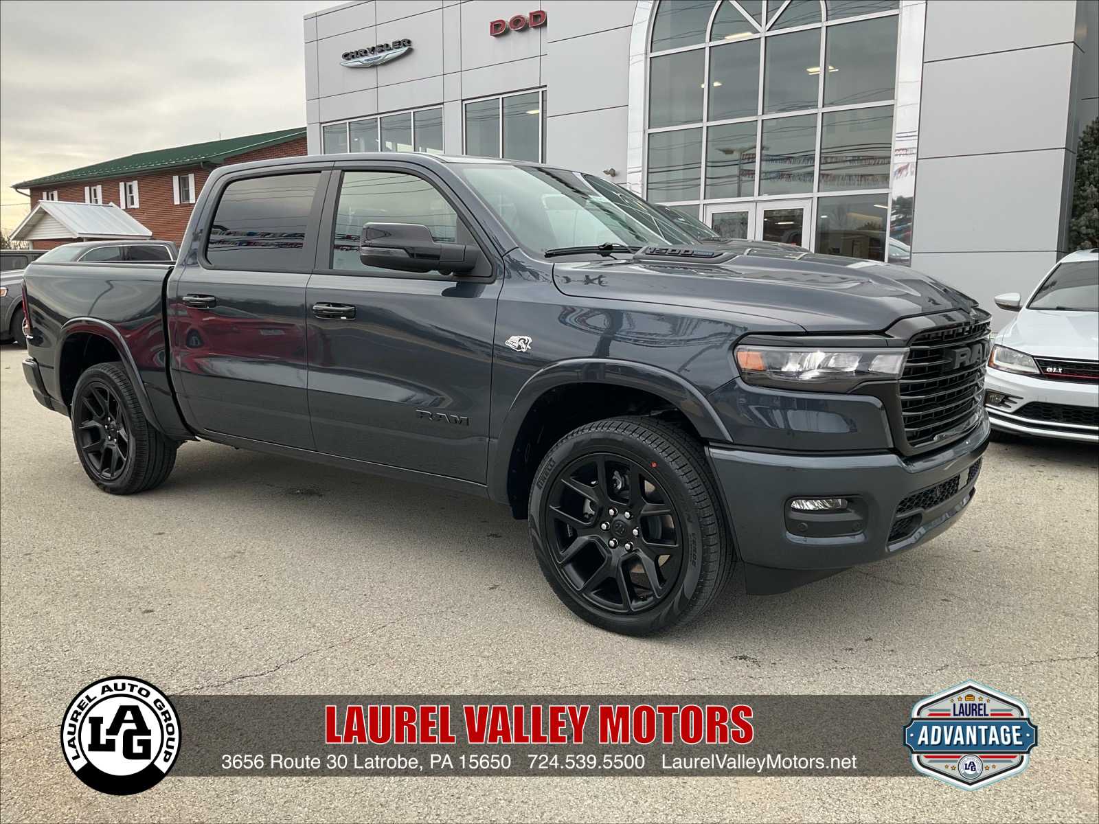 2026 RAM 1500 Laramie 4x4 Crew Cab 5'7's photo