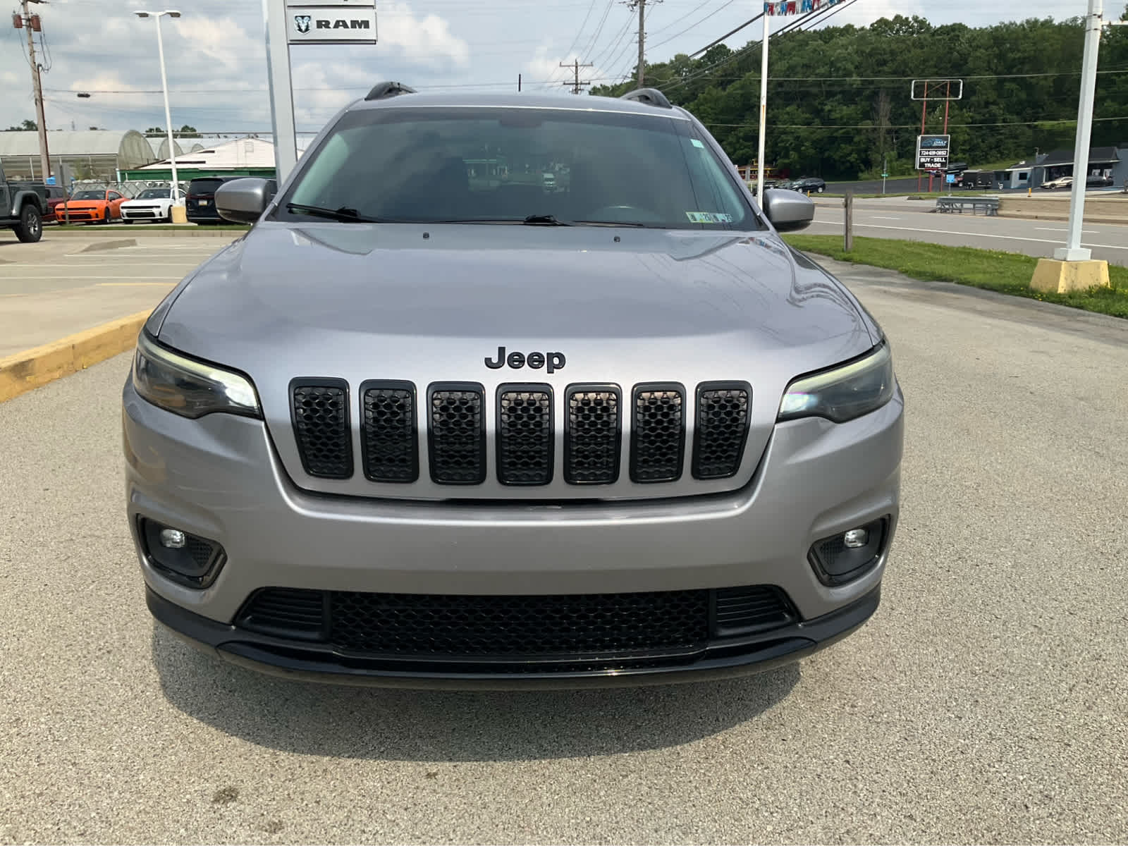 Used 2019 Jeep Cherokee Altitude with VIN 1C4PJMLX4KD431920 for sale in Latrobe, PA