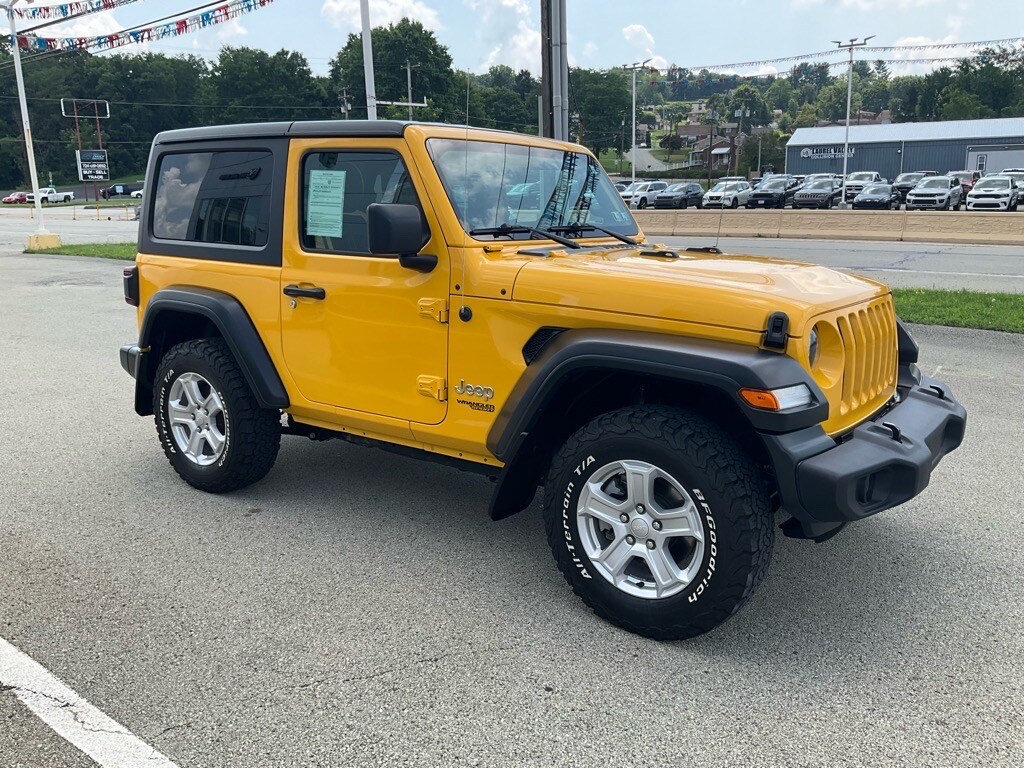2019 Jeep Wrangler Sport S photo 3