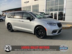 2026 Chrysler Pacifica LIMITED AWD Passenger Van