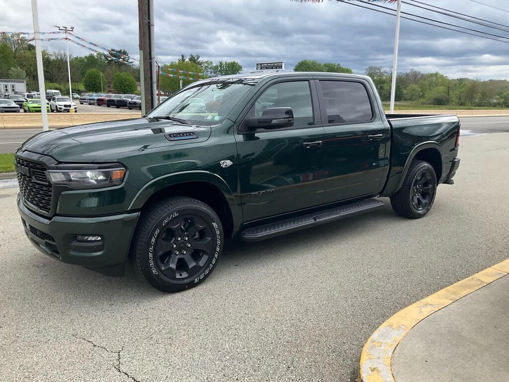 New 2026 Ram 1500 BIG HORN CREW CAB 4X4 5'7 BOX Pickup