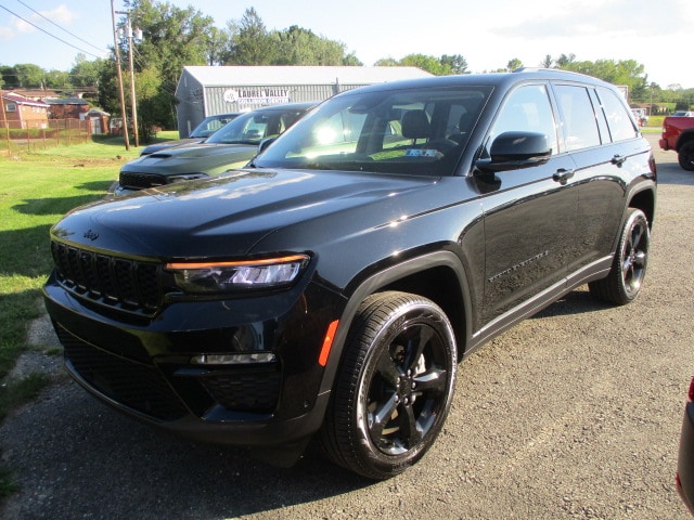 Used 2023 Jeep Grand Cherokee Limited with VIN 1C4RJHBG9PC614048 for sale in Latrobe, PA