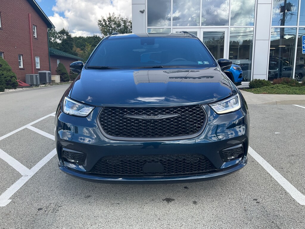 Used 2023 Chrysler Pacifica For Sale Latrobe PA