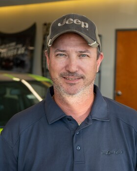 Staff member Brian Kist from ID_6d66bbc1788e