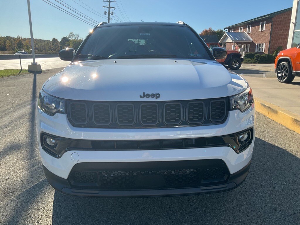 2026 Jeep Compass Limited Altitude photo 2