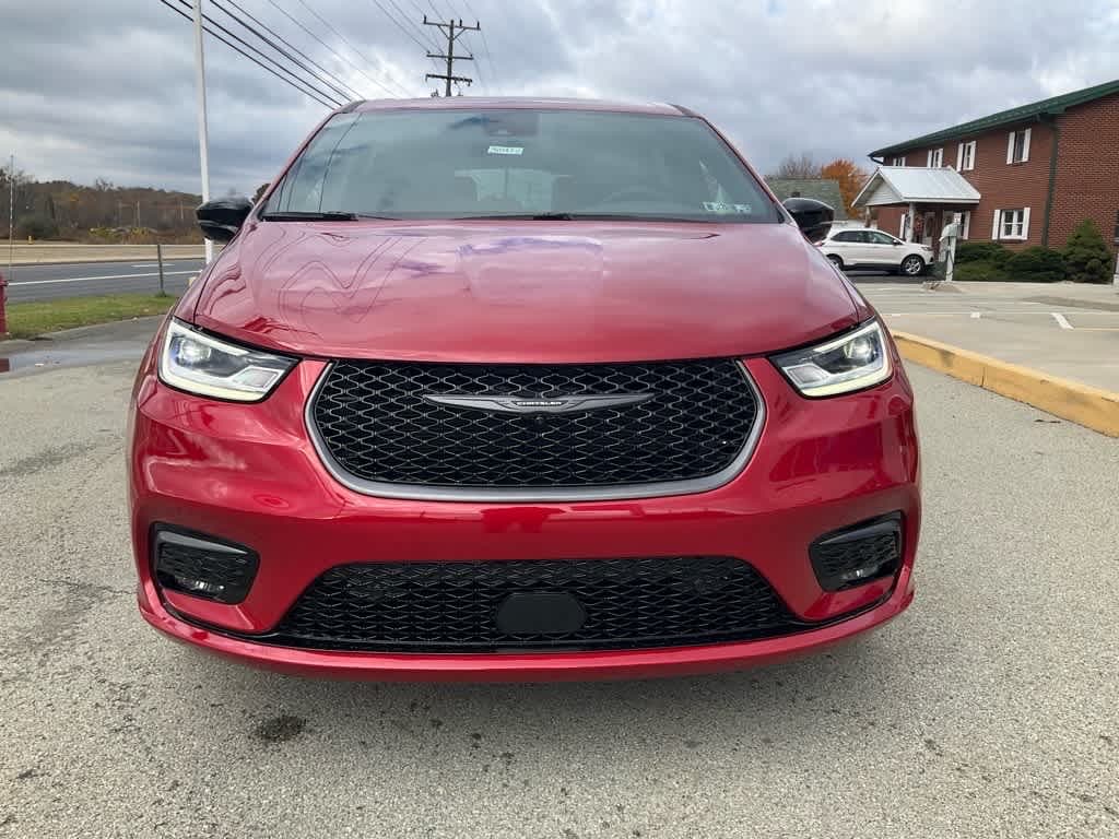 New 2026 Chrysler Pacifica SELECT AWD Passenger Van