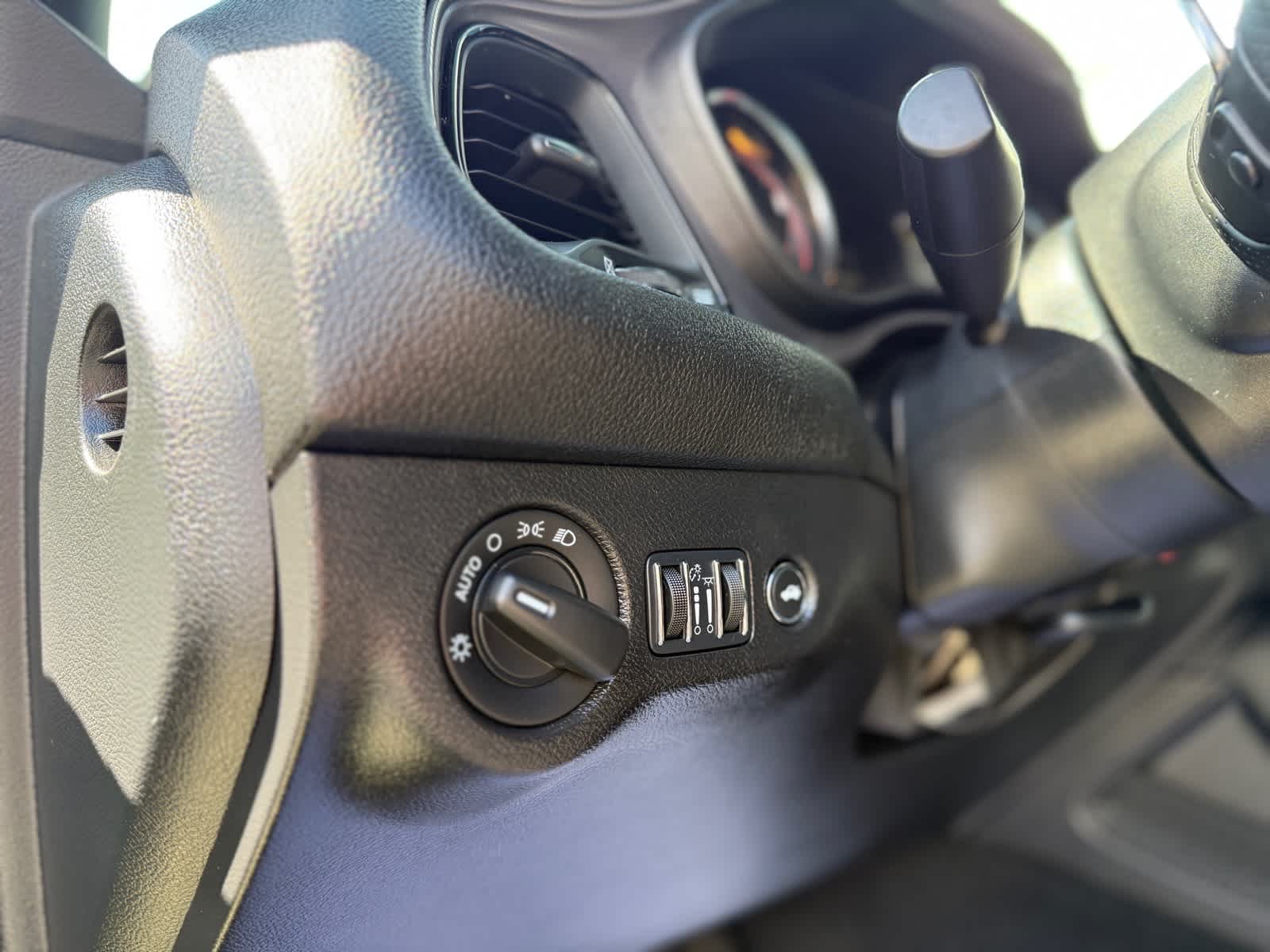 2023 Dodge Challenger R/T - Photo 11