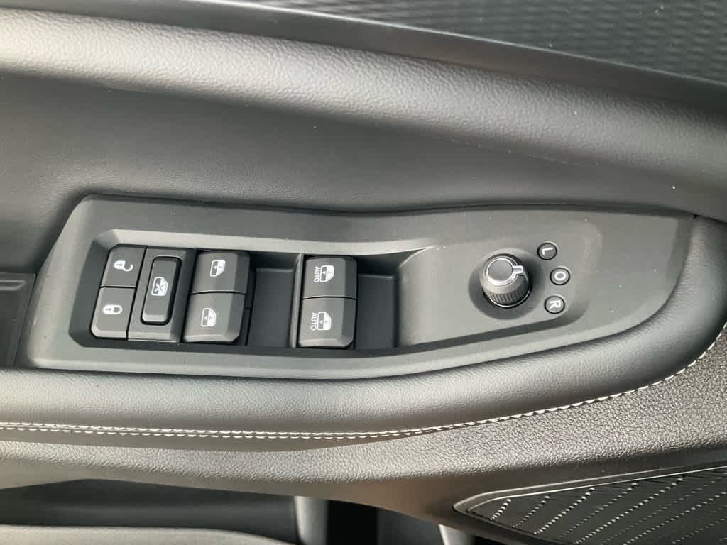 2025 Jeep Grand Cherokee L Altitude - Photo 16