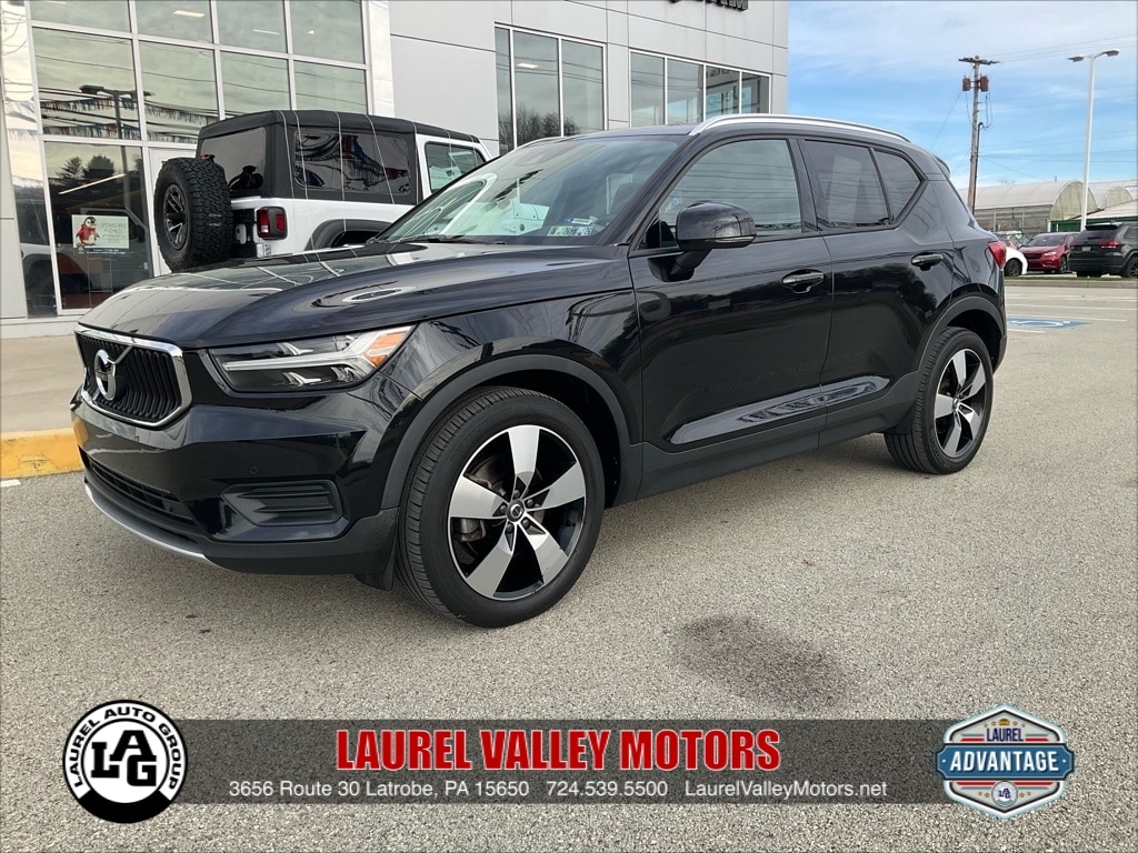 2020 Volvo XC40 Momentum