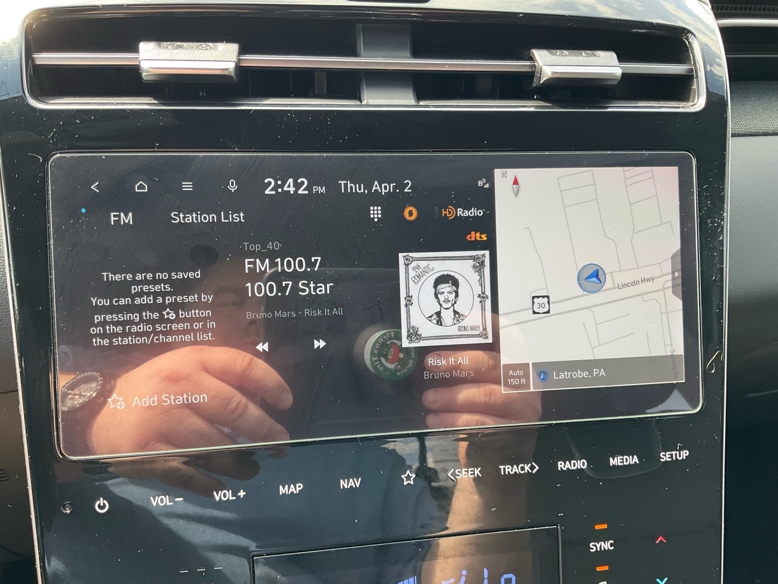 View vehicle photo 6