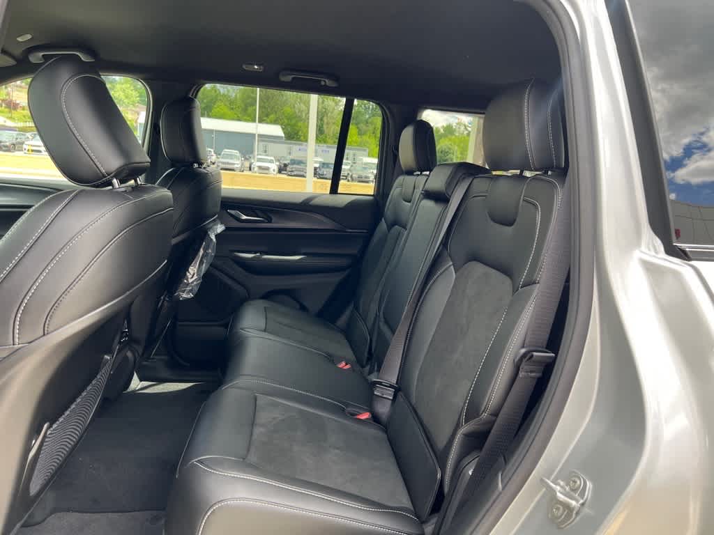 2025 Jeep Grand Cherokee Altitude - Photo 21