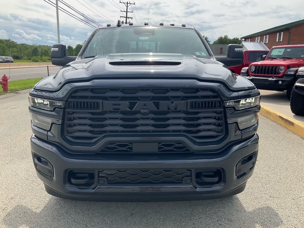 New 2026 Ram 2500 BLACK EXPRESS CREW CAB 4X4 6'4 BOX Pickup