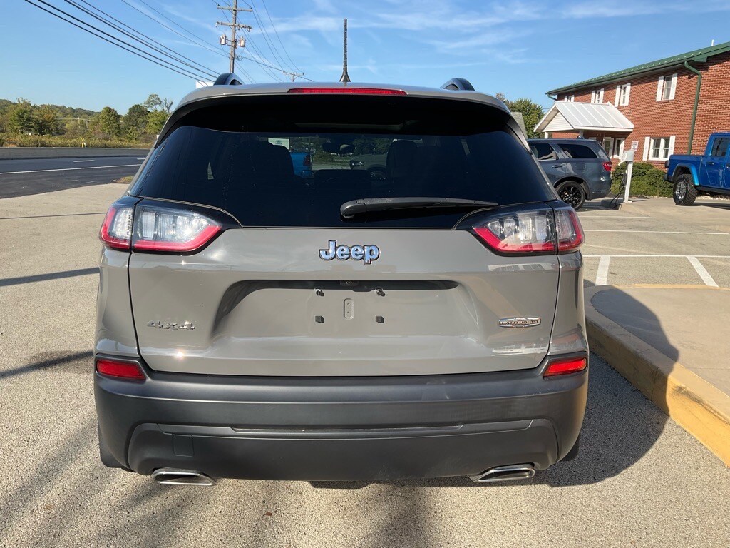 2022 Jeep Cherokee Latitude Lux photo 4