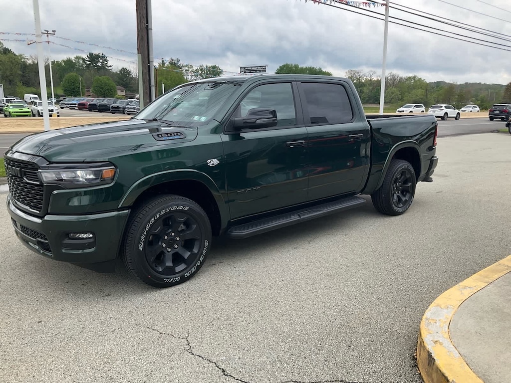 New 2026 Ram 1500 BIG HORN CREW CAB 4X4 5'7 BOX Pickup