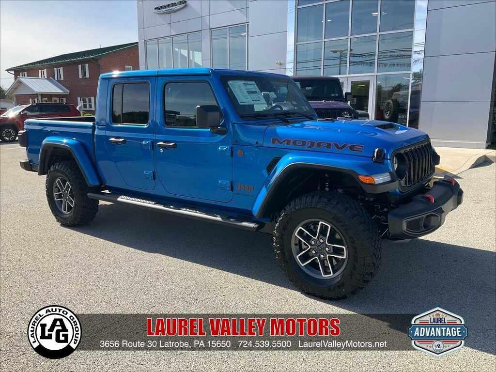New 2026 Jeep Gladiator MOJAVE 4X4 Pickup