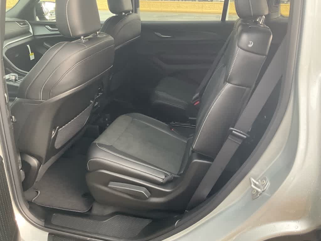 2025 Jeep Grand Cherokee L Altitude - Photo 17