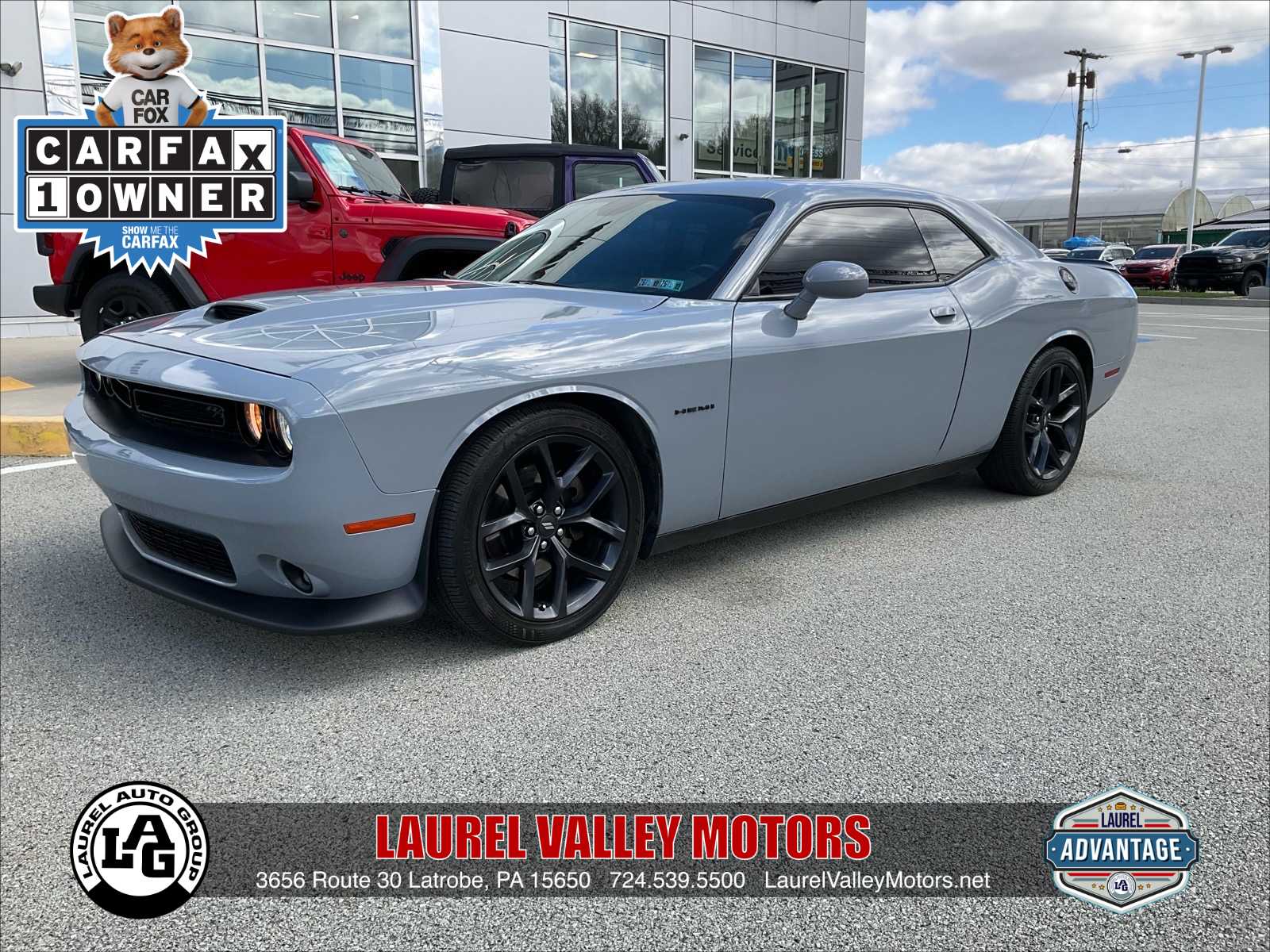 2022 Dodge Challenger R/T's photo