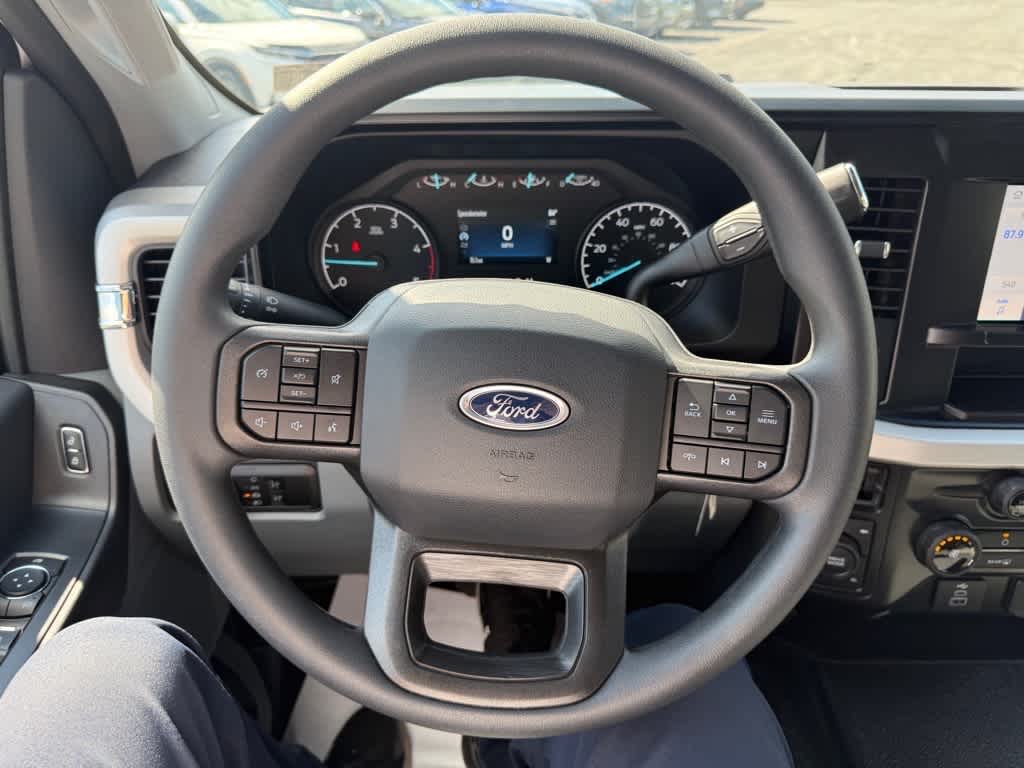 2026 Ford F-350 Super Duty XL - Photo 18