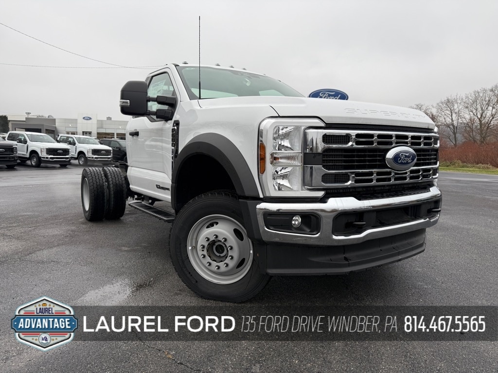 2024 Ford F-600 Super Duty Chassis Cab XL's photo