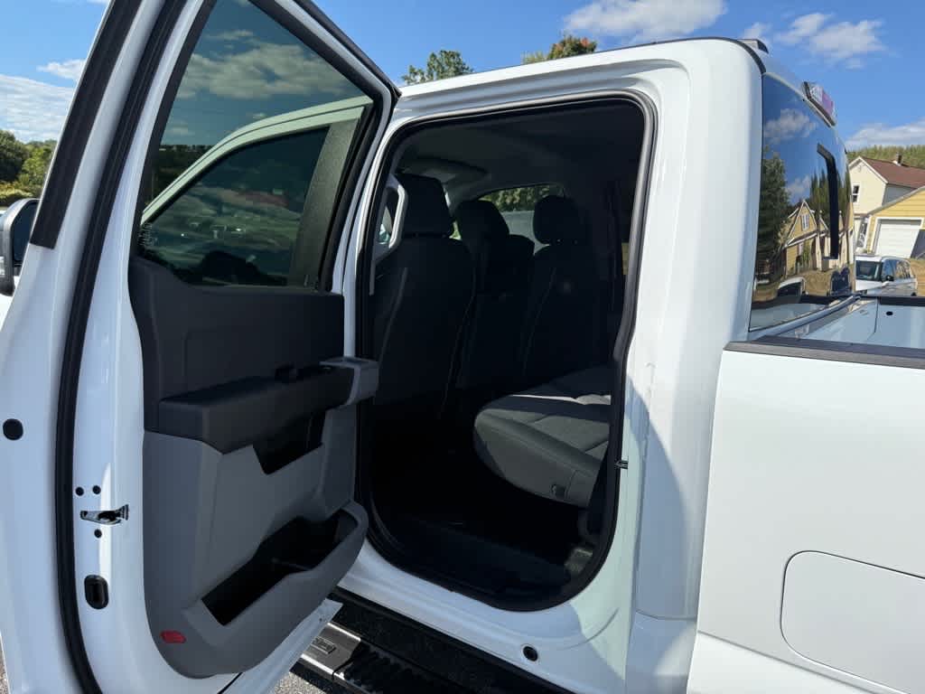 2026 Ford F-350 Super Duty XL - Photo 8