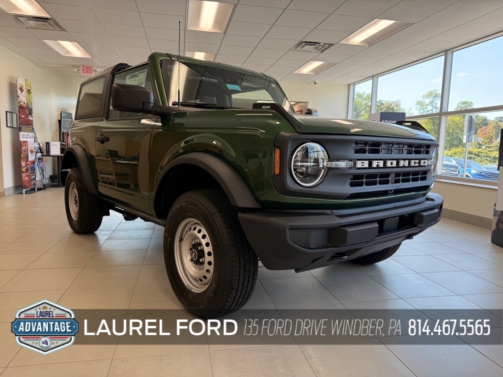 2025 Ford Bronco 2-Door Base's photo