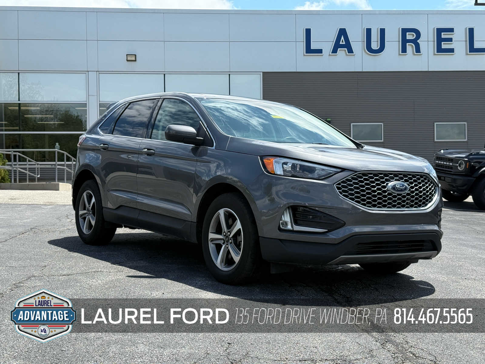 2024 Ford Edge SEL AWD's photo