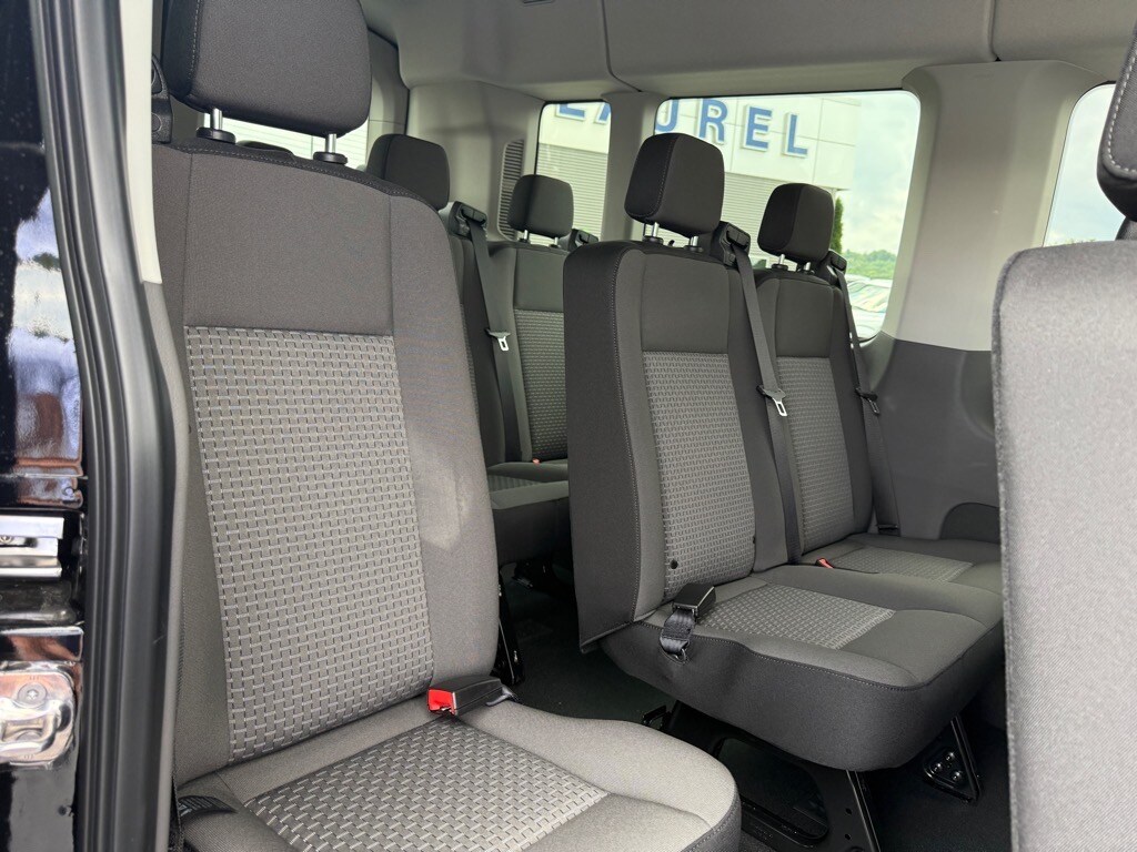 2025 Ford Transit photo 3