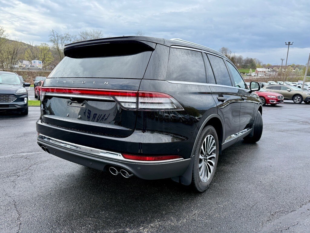 2023 Lincoln Aviator Reserve photo 2