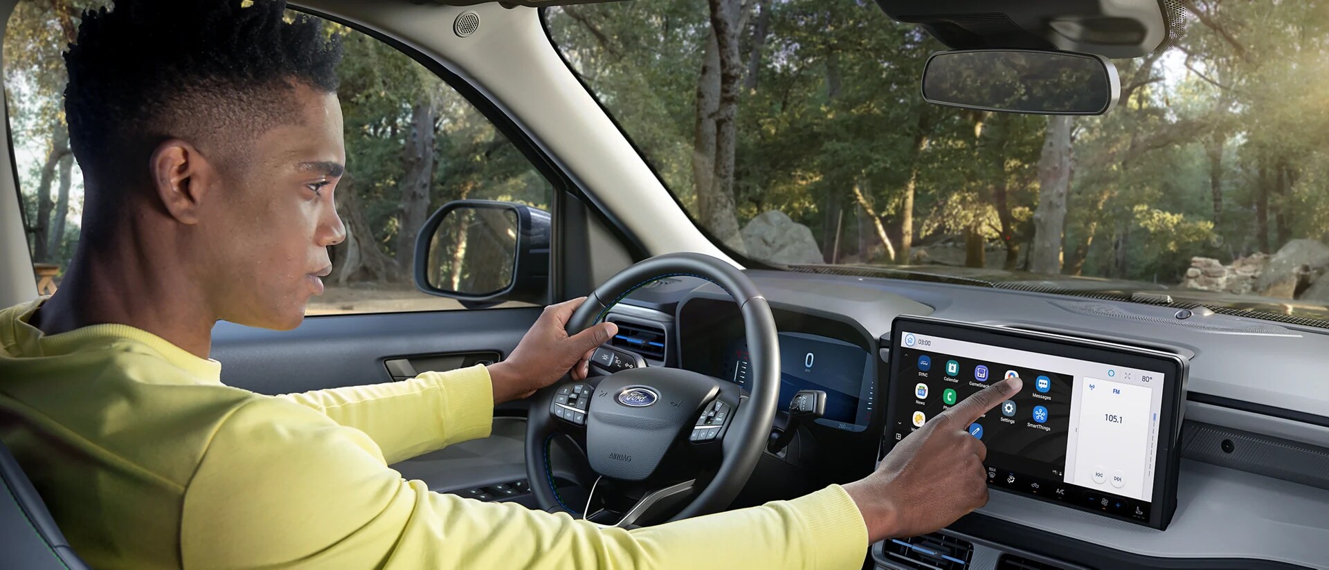 An animation showing several different configurations of the FLEXBED® Storage System on a Ford Maverick® pickup