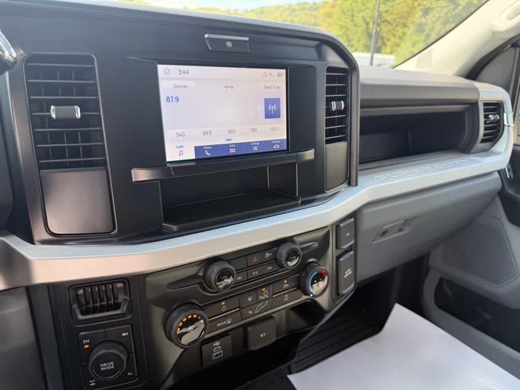 2026 Ford F-350 Super Duty XL - Photo 13