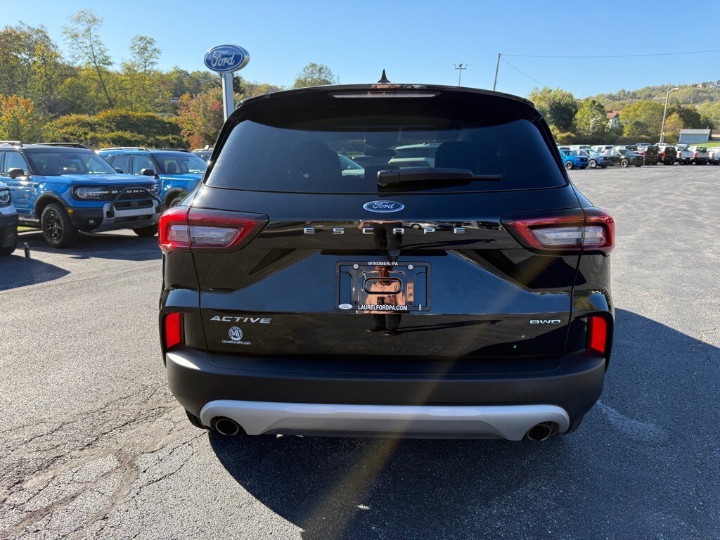 2023 Ford Escape Active photo 3