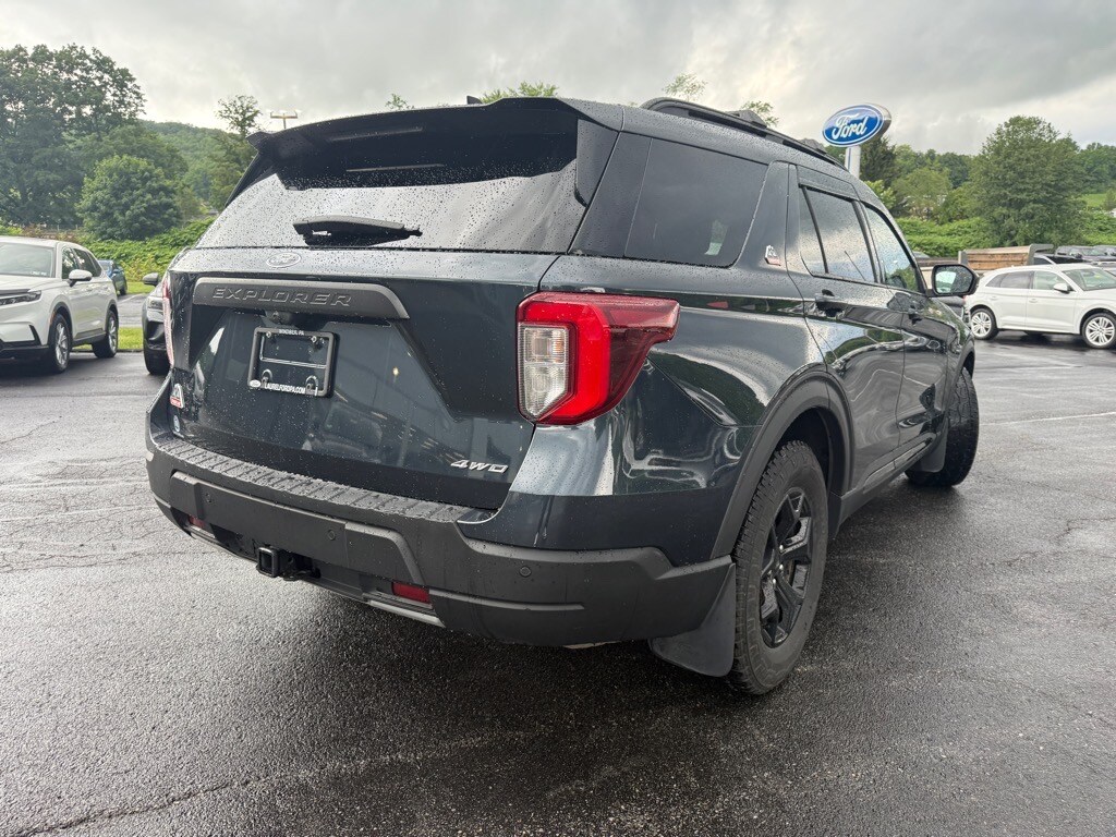 2022 Ford Explorer Timberline photo 2