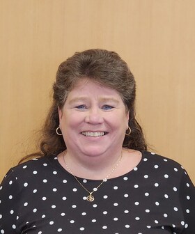 Staff member Susan Jefferson from ID_24817c308c84
