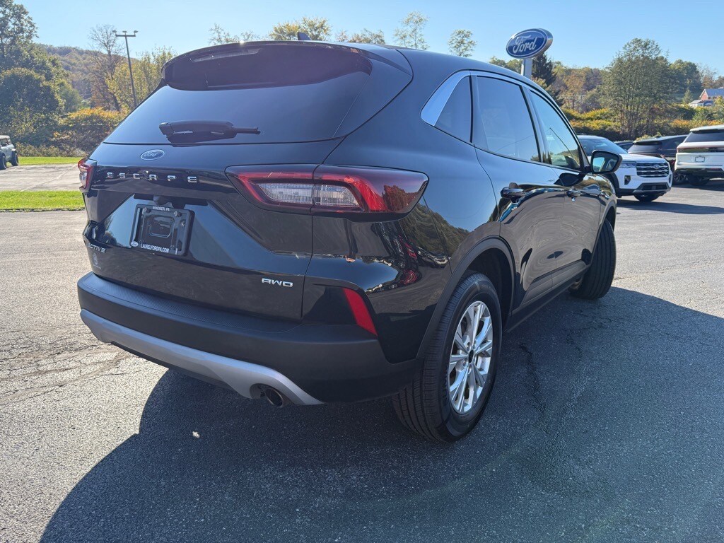 2023 Ford Escape Active photo 2