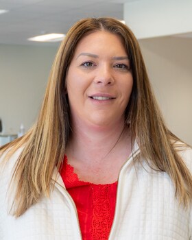 Staff member Jennifer Kauffman from ID_5f22ac53a002