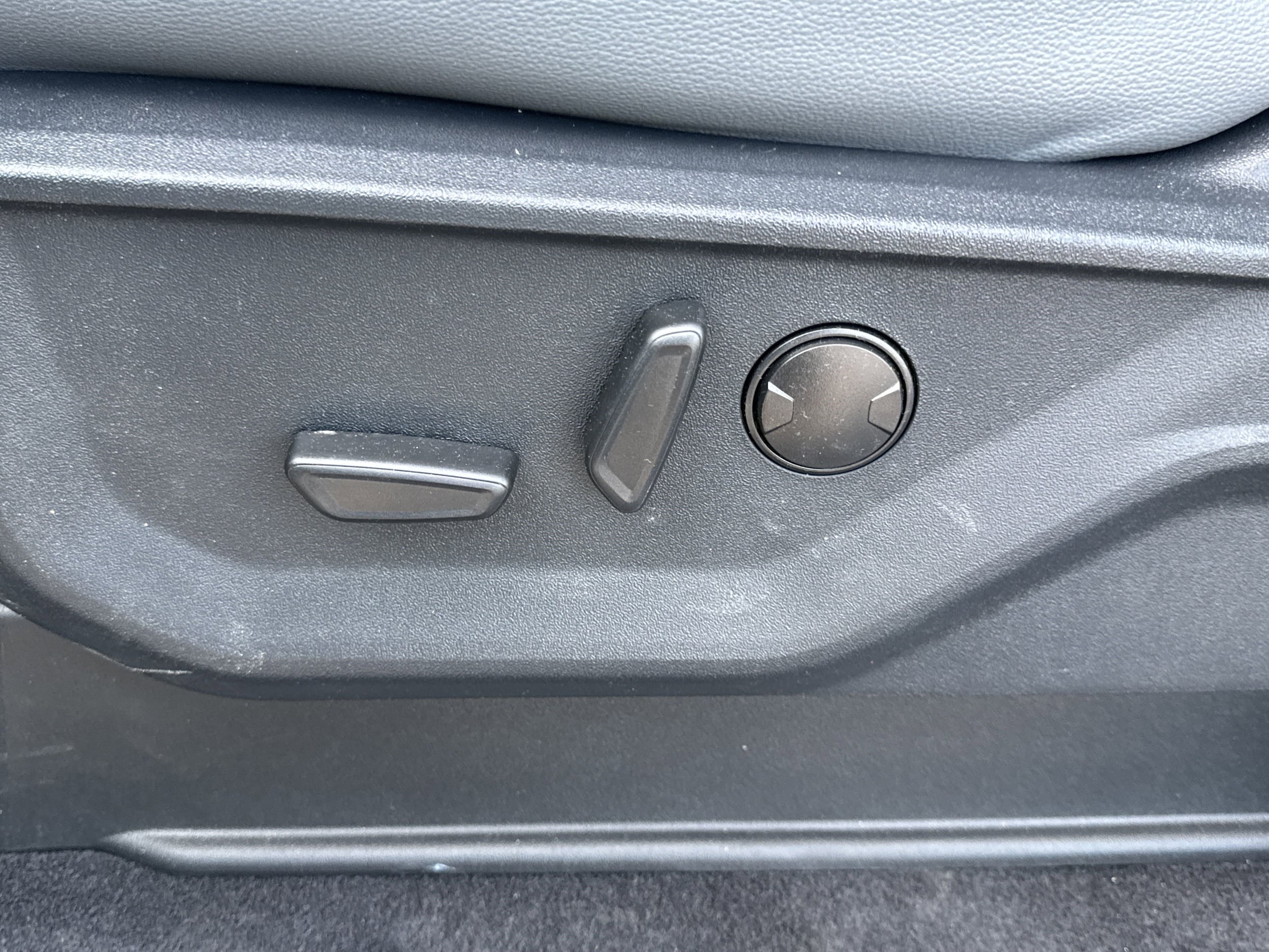 2025 Ford F-150 Lightning Flash - Photo 10