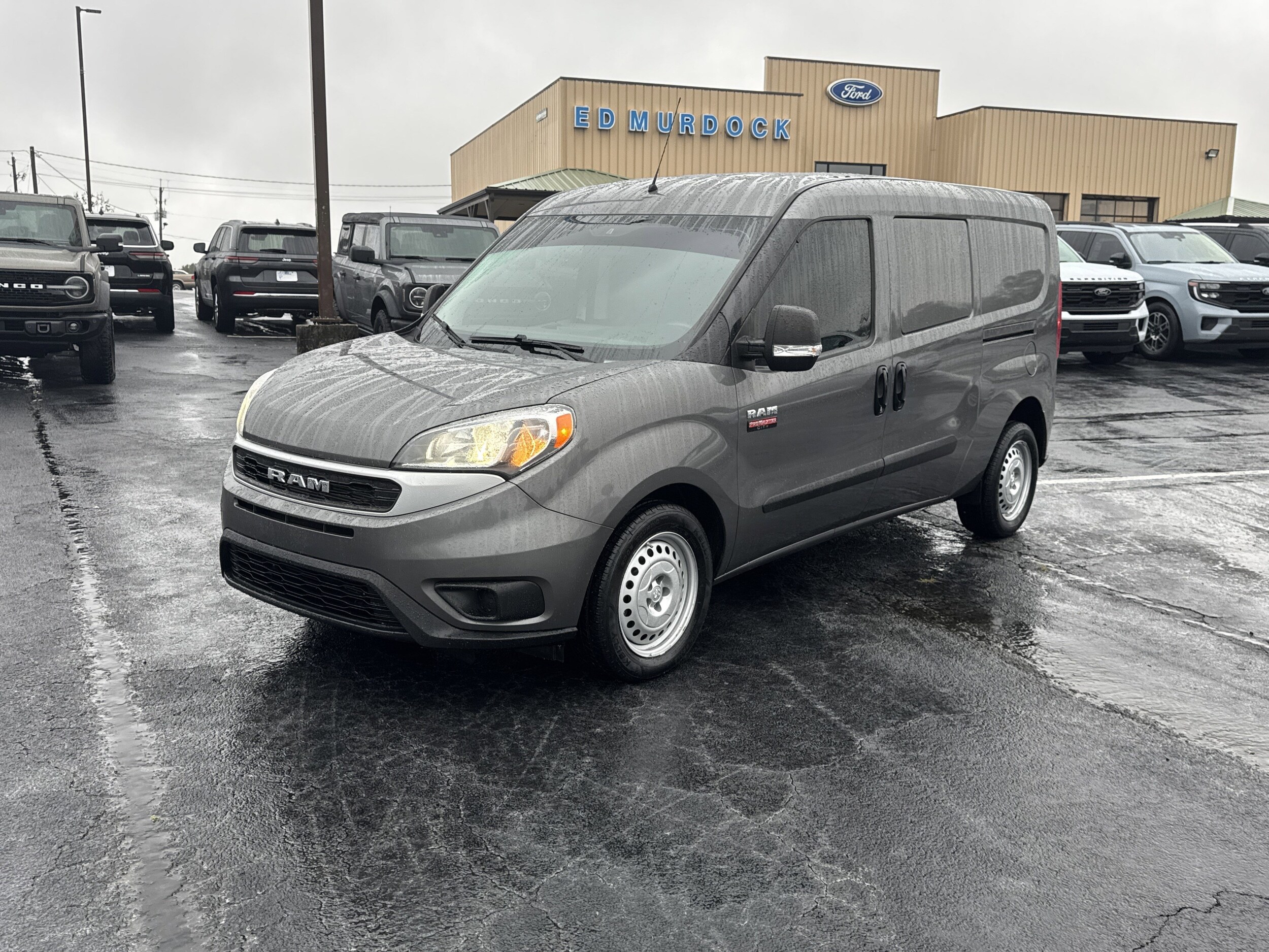 2022 Ram ProMaster City Tradesman photo 2