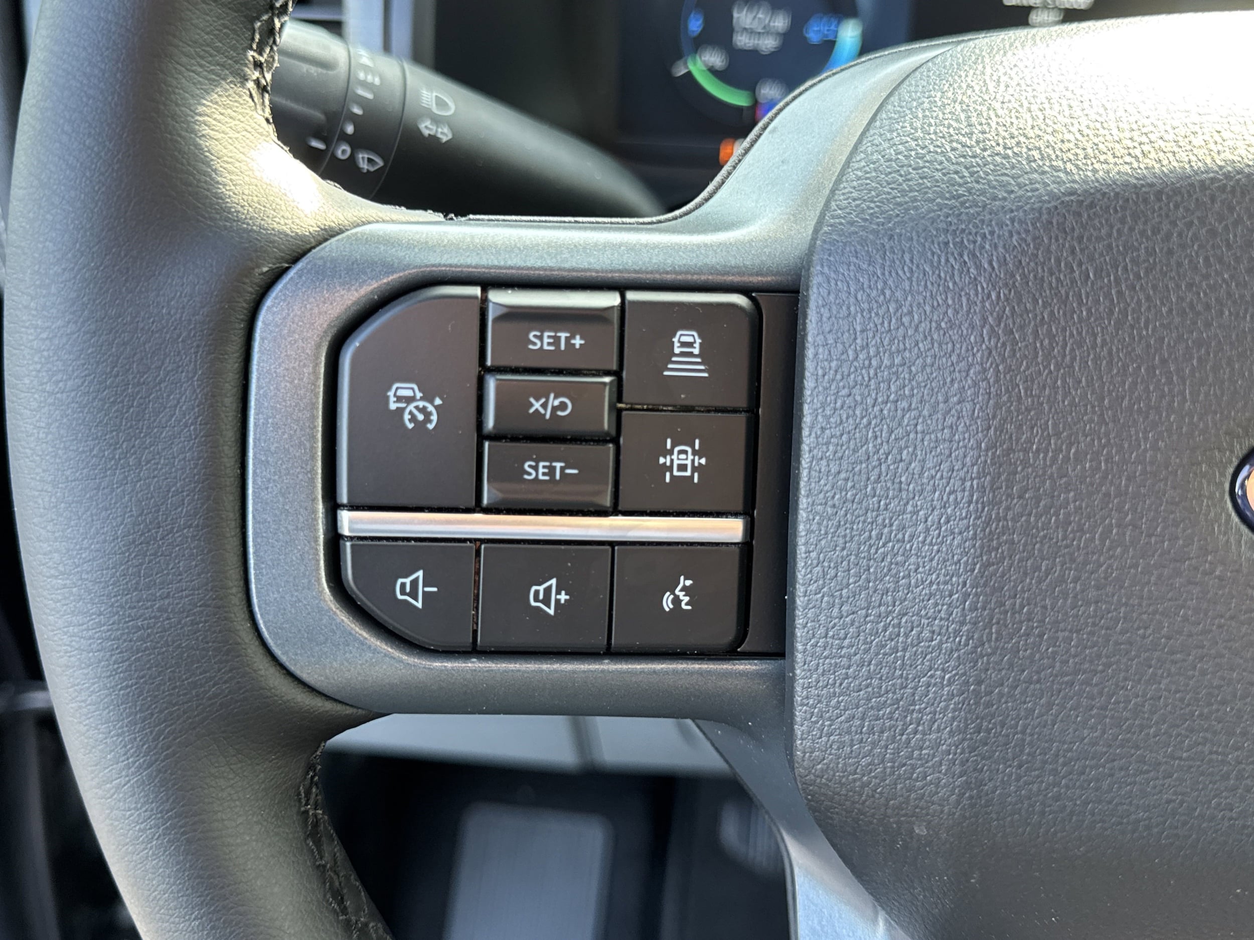 2025 Ford F-150 Lightning Flash - Photo 35