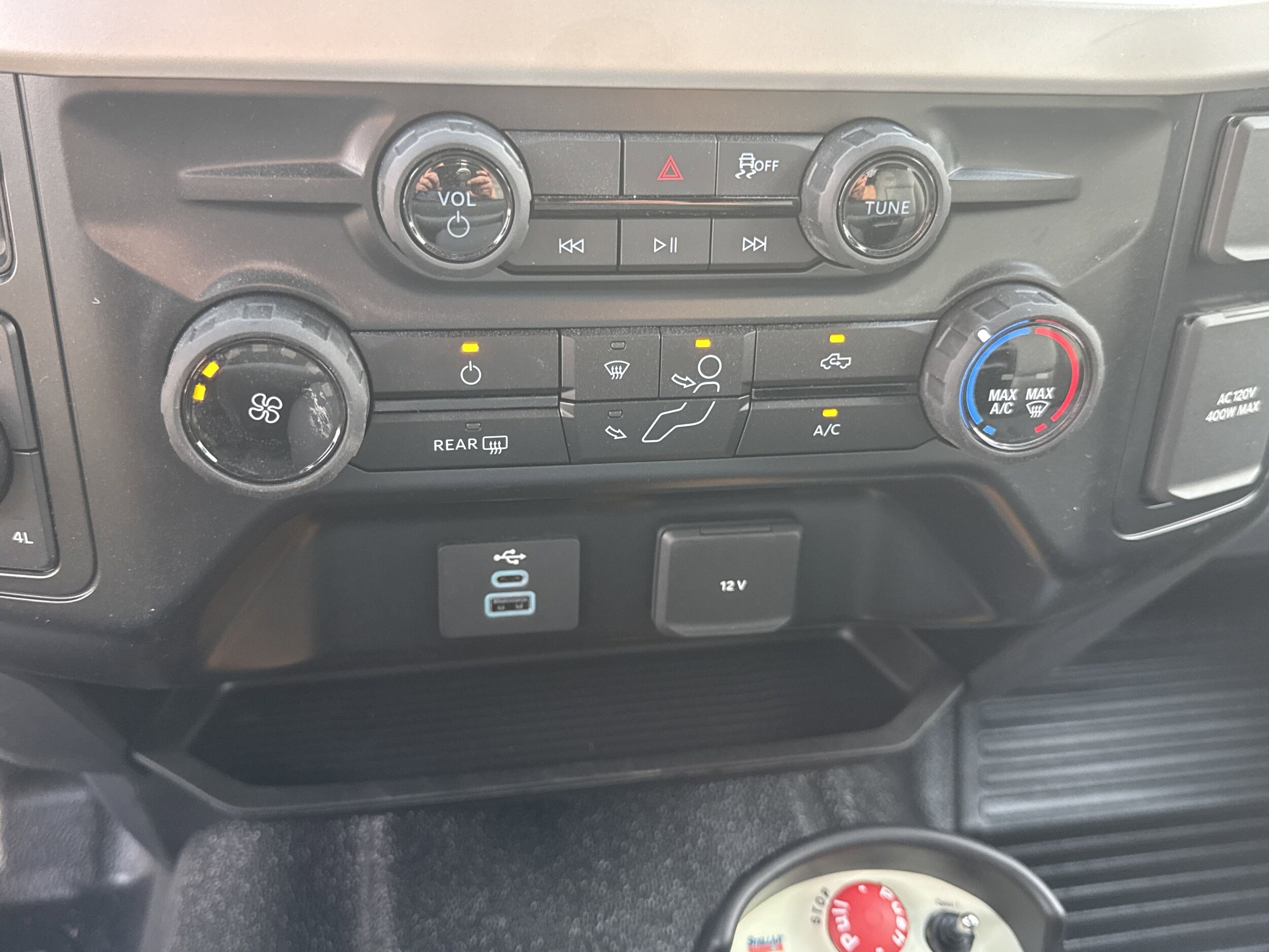 2025 Ford F-450 Super Duty Chassis Cab XL - Photo 28