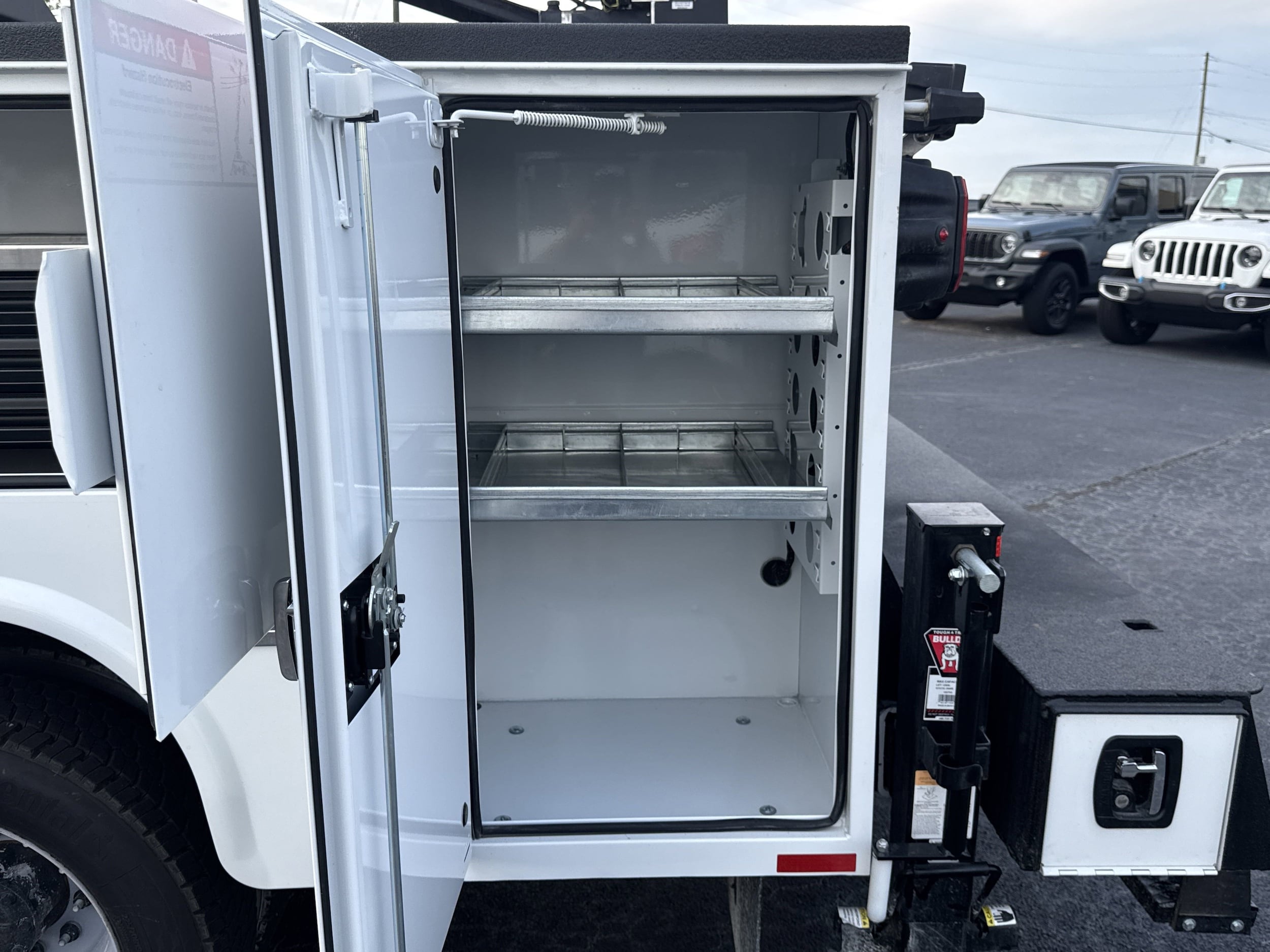 2025 Ford F-450 Super Duty Chassis Cab XL - Photo 17