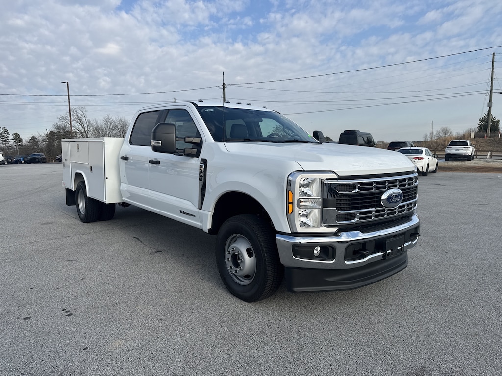 New 2026 Ford Super Duty F-350 DRW F-350® XL Truck Crew Cab