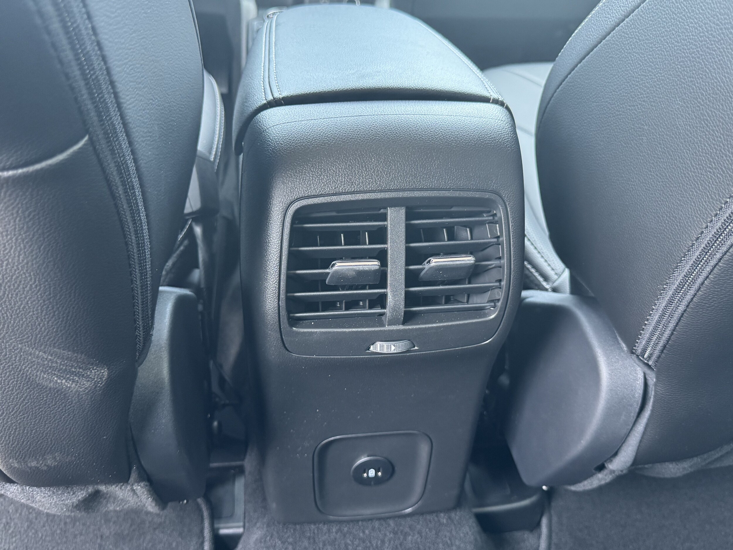 2025 Ford Escape Plug-in hybrid PHEV - Photo 30